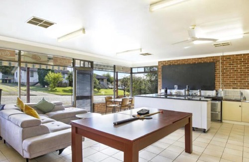 Gloucester House | Mountain Retreat Gloucester