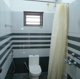 Kumily House | Mountain View Budget Villa Thekkady