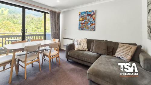 Thredbo Ski Chalet | Mowamba D4