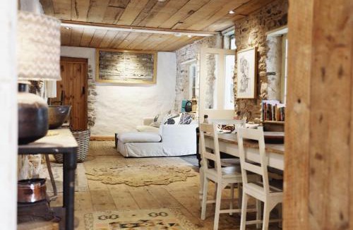 Waterhouse House | Mr Banks