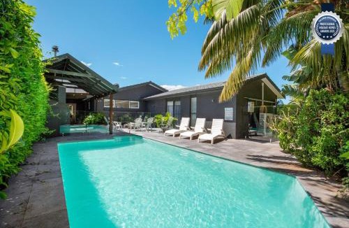 Berry House | Mulberry House - Pet Friendly with Swimming Pool