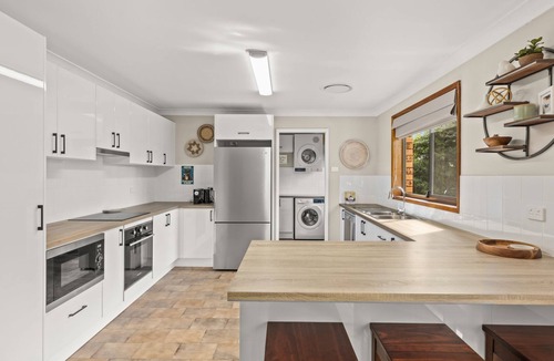 Vincentia House | Mum's Beach House by Experience Jervis Bay