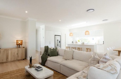 Tea Gardens House | Myall Manor