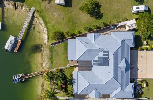 Yamba Villa | Nabilla Court - Waterfront Luxury with Shared Pontoon & Paddleboards - Holiday Yamba