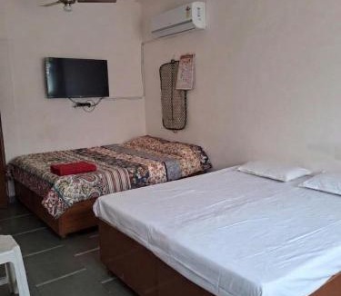 Indore House | Narmada Guest House - AC