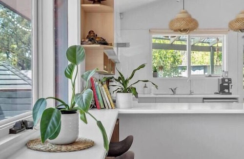 Burnside House | Natures Edge A Parkland Escape for Families