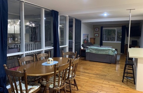 North Boambee Valley House | Nearby to university, education campus, hospital, stadium, Coffs Harbour CBD