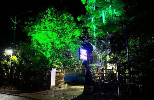 Varkala Hotel | Neon Nirvana