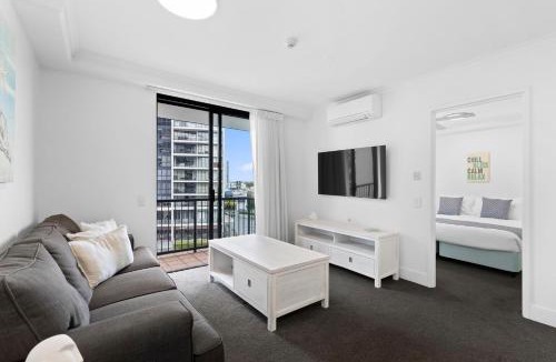 Broadbeach Apartment | Neptune Resort