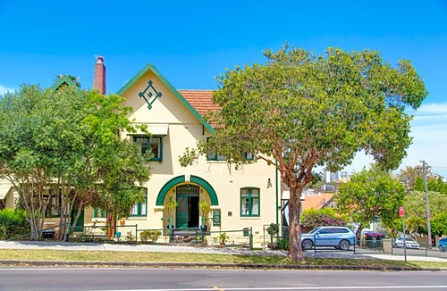 Neutral Bay Hotel | Neutral Bay Lodge