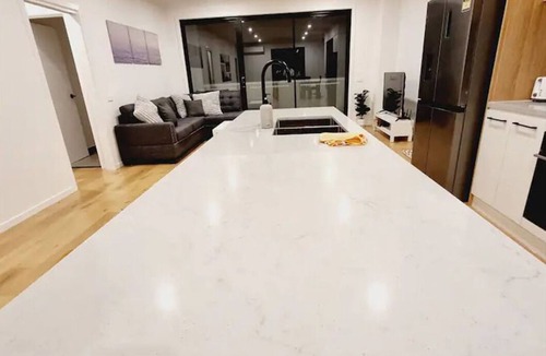 Williamstown House | New and Modern Family Home by the Beach. Pet friendly!