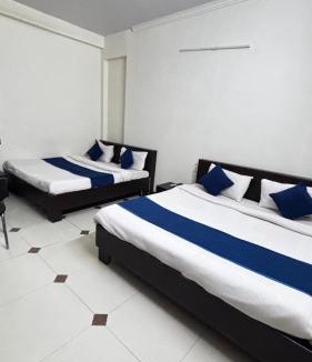 Amer Fort Road Hotel | New Hotel Blue Moon