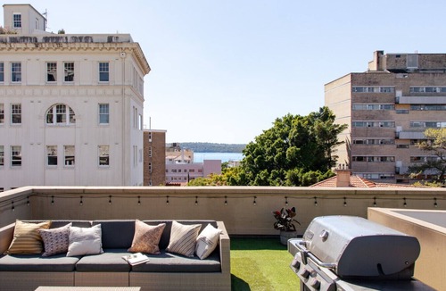 Elizabeth Bay Apartment | New York–Style Apartment by Cobbold & Co