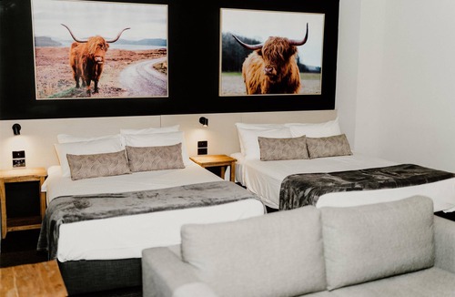 Miles End Hotel | Nightcap at Barkly Hotel