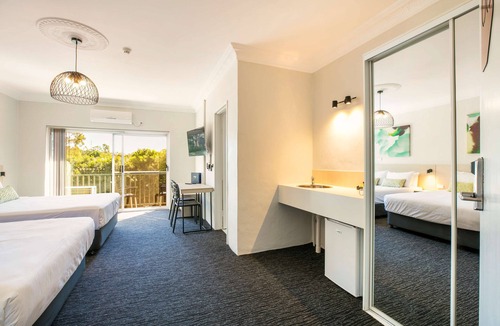 St Clair Hotel | Nightcap at Blue Cattle Dog Hotel
