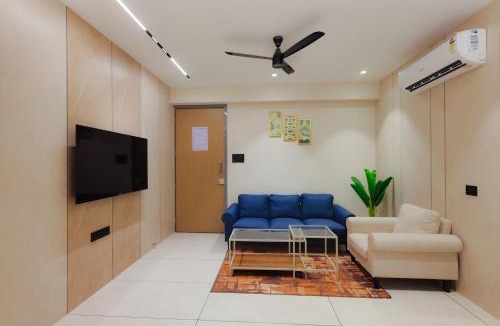 Surat Apartment | Nirrtul Royale 3BHK Apartment Cozy Quite & Specious