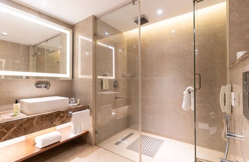 Gorakhpur Hotel | Nirvana Sarovar Portico Gorakhpur