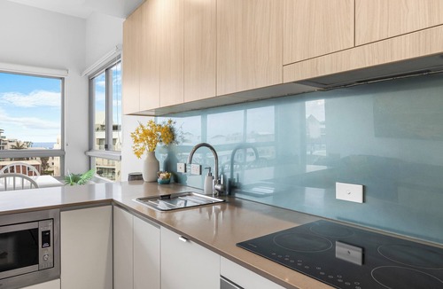 Mooloolaba Apartment | Nova Ocean Views Mooloolaba 2 Bedroom Apartment