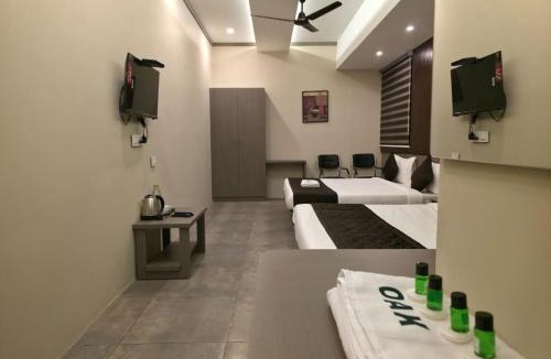 Ernakulam South Hotel | Oak Field Inn