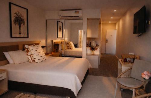 Salamander Bay Apartment | Oaks Pacific Blue Resort - Sea Salt Studio