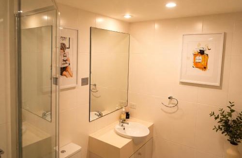 Salamander Bay Apartment | Oaks Pacific Blue Resort - Sea Salt Studio