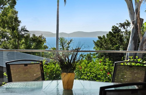 Hamilton Island Apartment | Oasis 25 Hamilton Island