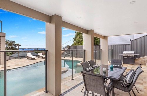 Corlette Apartment | Oasis by the pool at Corlette