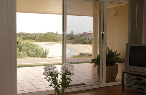 Boat Harbour Apartment | Ocean breeze at boat harbour