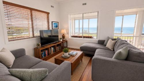Minnie Water House | Ocean Escape