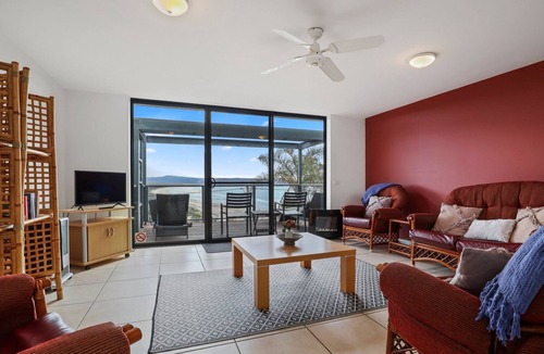 Pambula Beach Apartment | Ocean Reach, Pambula Beach. Locally owned. Affordable Beachfront luxury.