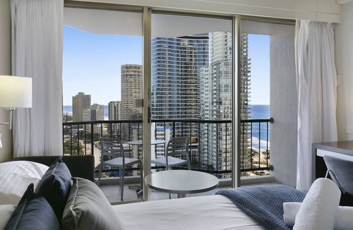 Surfers Paradise Apartment | Ocean View 2-Bed Studio In the Heart of Surfers