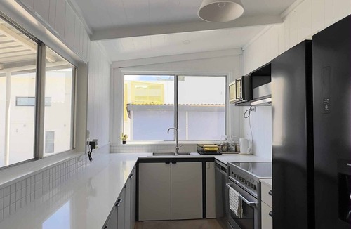Clifton House | Ocean View Holiday House in Clifton