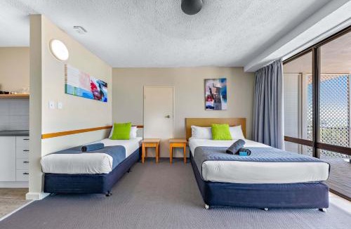 Airlie Beach Apartment | Ocean View Studio 14A KIDS STAY FREE