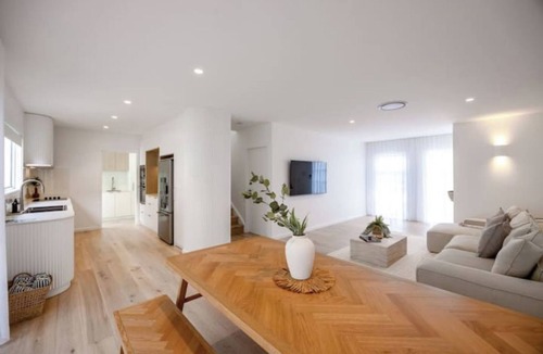 Anna Bay Villa | Olas Villa 3 | Luxe 3BR · Plunge Pool · Near Beach
