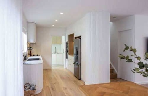 Anna Bay Villa | Olas Villa 4 | Luxe 3BR · Plunge Pool · Near Beach