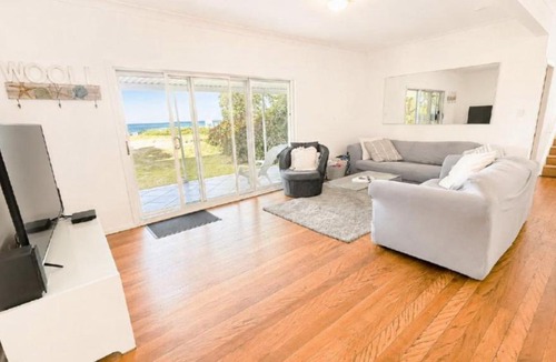 Wooli House | On The Beach