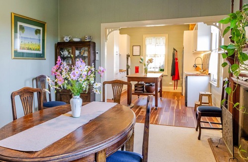 Candelo Bed & Breakfast | Oozing colonial charm, Braemar House on William St in leafy Candelo Village