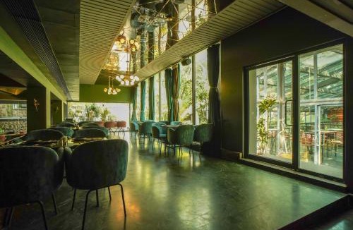 Thousand Lights West Hotel | Open Hotel by Olive - Slate