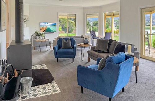 Erudgere House | Orana Grove - Luxury Mudgee Vineyard Retreat - 8 guests