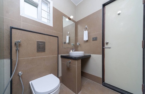 Ameerpet Hotel | OYO 18488 Hallmark Begumpet