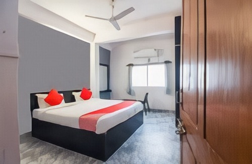 Banjara Hills Hotel | OYO 68235 R-residency