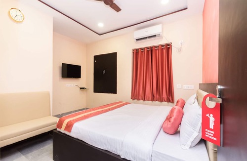 Chinar Park Hotel | OYO 9543 Rajarhat
