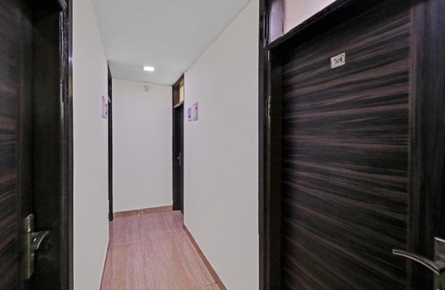 Malviya Nagar Hotel | OYO Flagship 85649 Hotel Sunrise Inn