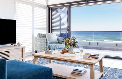Wooli House | Pacific Dawn on The Beach