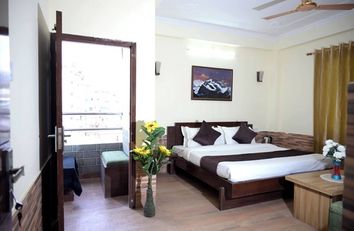 Pithoragarh Hotel | Panch Aarohan Hotel King