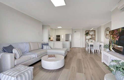 Alexandra Headland Apartment | Panoramic Ocean View - 4th Floor Designer 2BR 2BTH