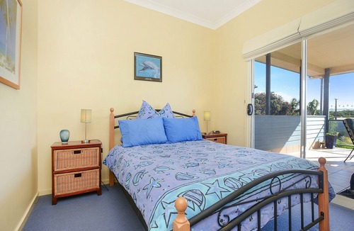 Middleton House | Panoramic Surf Coast Views - Nothing but Lawn to the Ocean