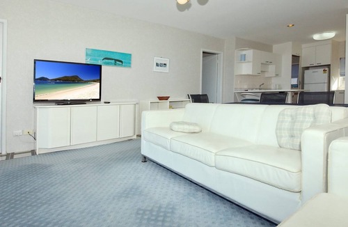 Nelson Bay Apartment | Panoramic views across Shoal Bay from the balcony