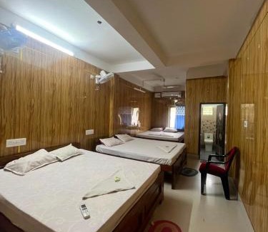 Bakkhali Hotel | Panthanibas momochitte