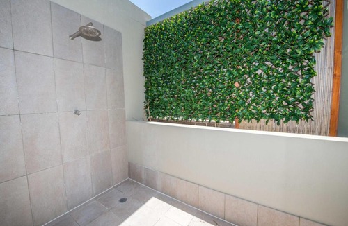 Anna Bay House | Paradise on Ocean Ave, 57A Ocean Avenue